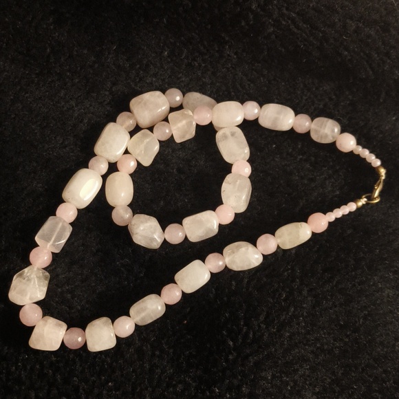 Genuine Rose Quartz Necklace - Picture 4 of 4